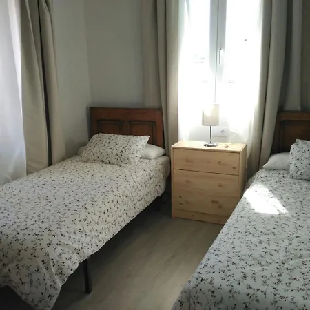 Casa Con Aparcamiento Jardín Y Vistas A Bahia San Vicente De La Barquera