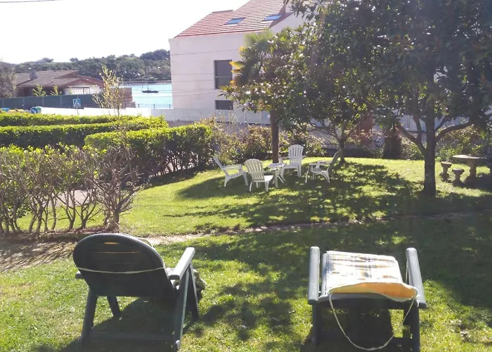 Casa Con Aparcamiento Jardín Y Vistas A Bahia San Vicente De La Barquera