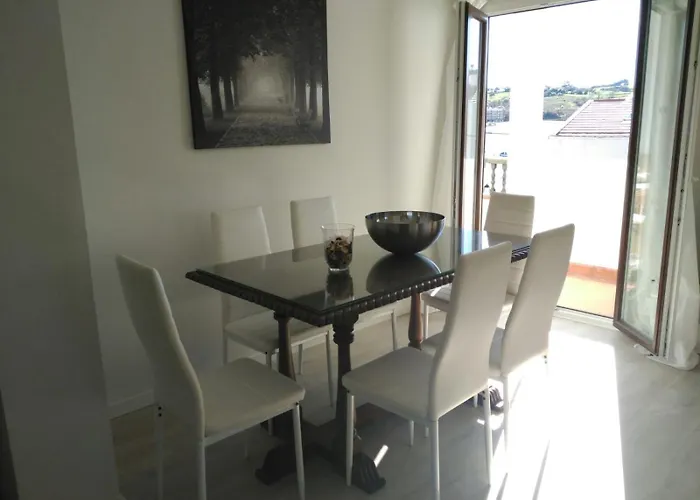 Casa Con Aparcamiento Jardín Y Vistas A Bahia